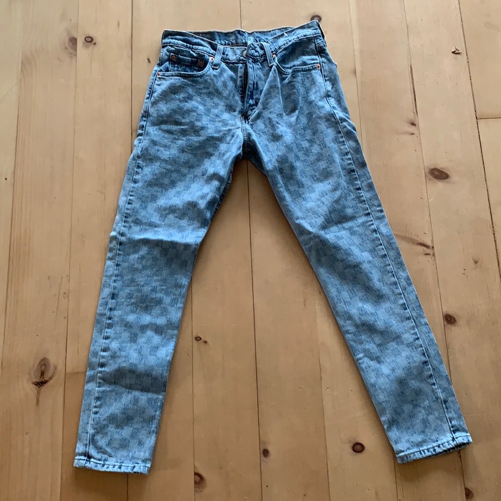 Levi's High Rise Stonewash Blue Straight Jeans